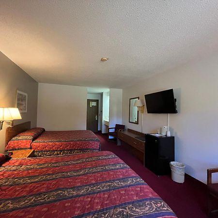 Boulder Bear Motor Lodge Boulder Junction Exteriör bild