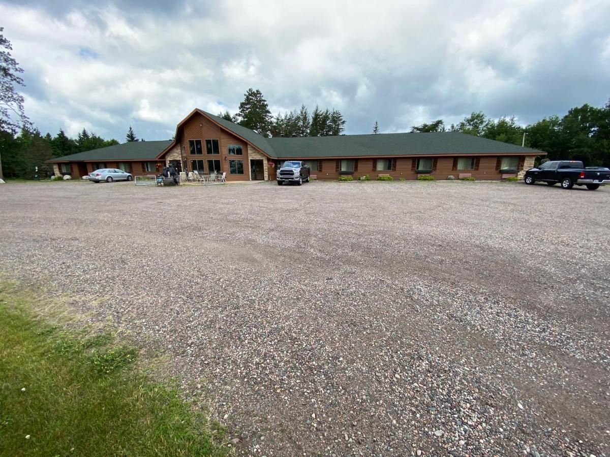 Boulder Bear Motor Lodge Boulder Junction Exteriör bild