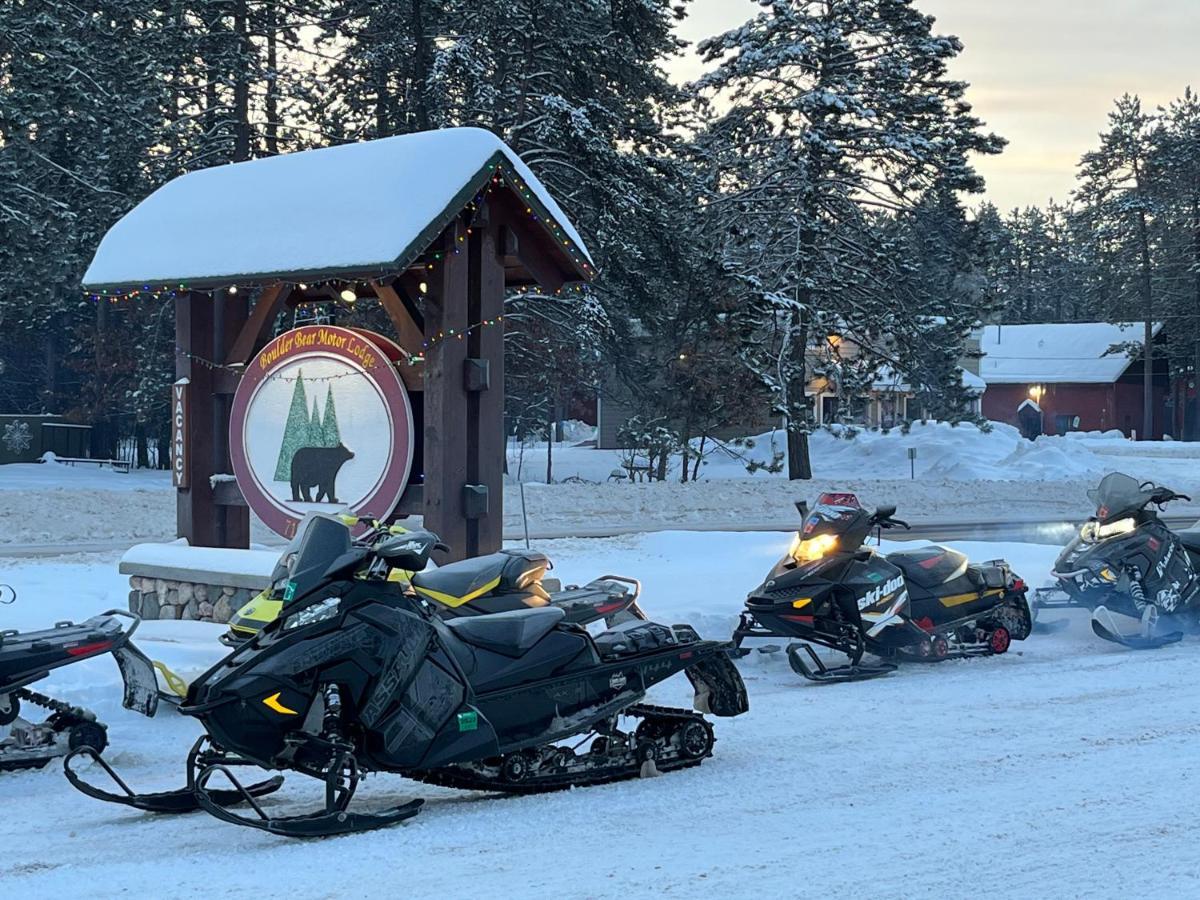 Boulder Bear Motor Lodge Boulder Junction Exteriör bild